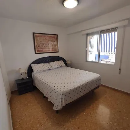 Apartamento Amplio Con Piscina Y A 50m Del Mar
